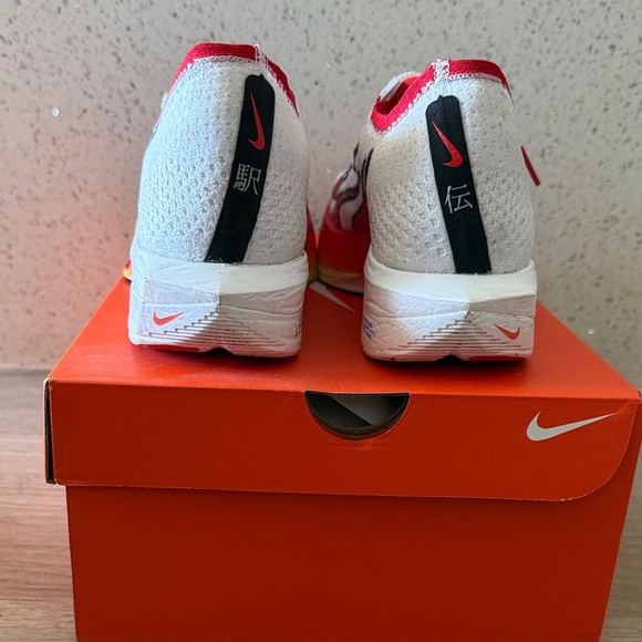 Nike Vaporfly 3 Men’s 9/Women’s 10.5 LIKE NEW - Picture 6 of 11
